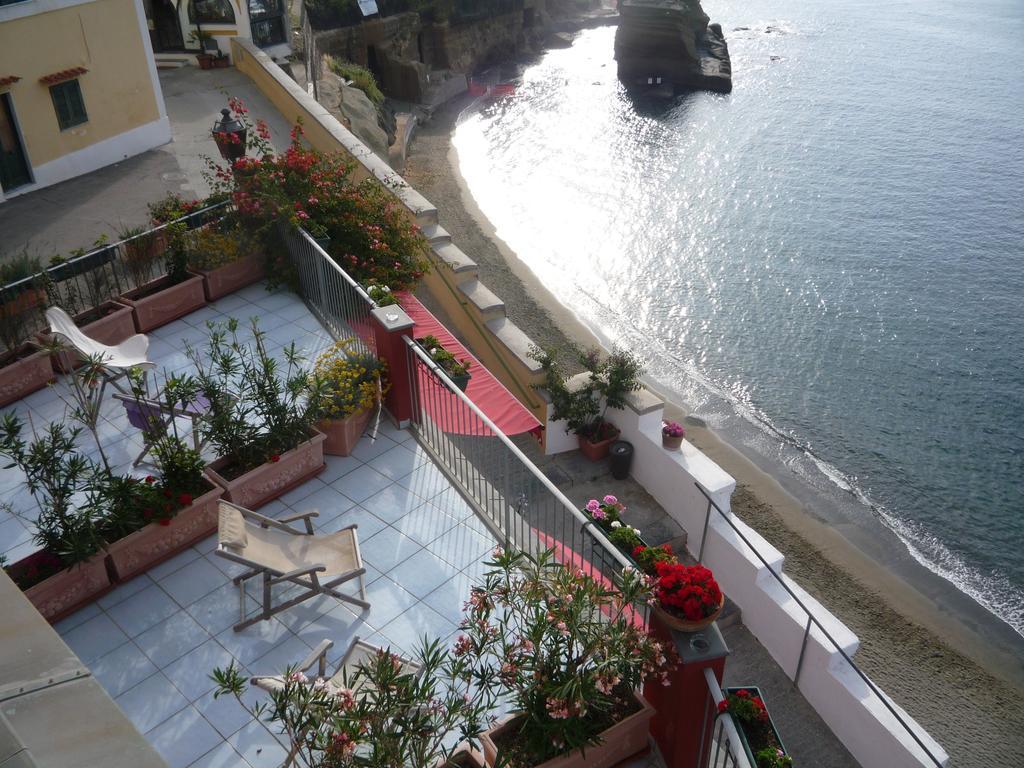 Hotel Villa Iulia ヴェントテーネ エクステリア 写真